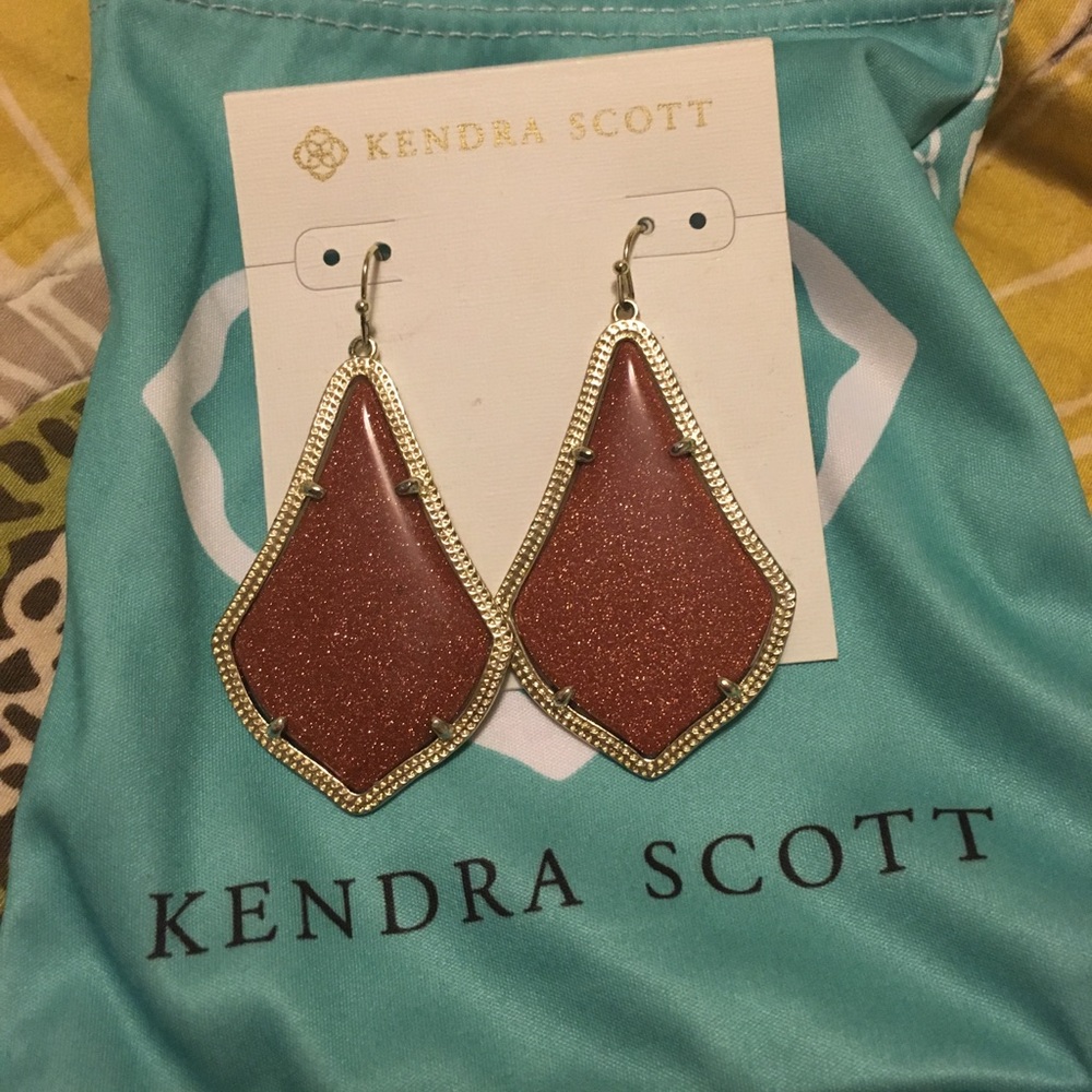 Goldstone Alexandra